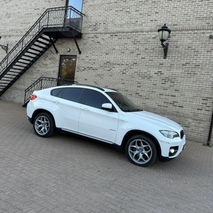BMW X6, 2012