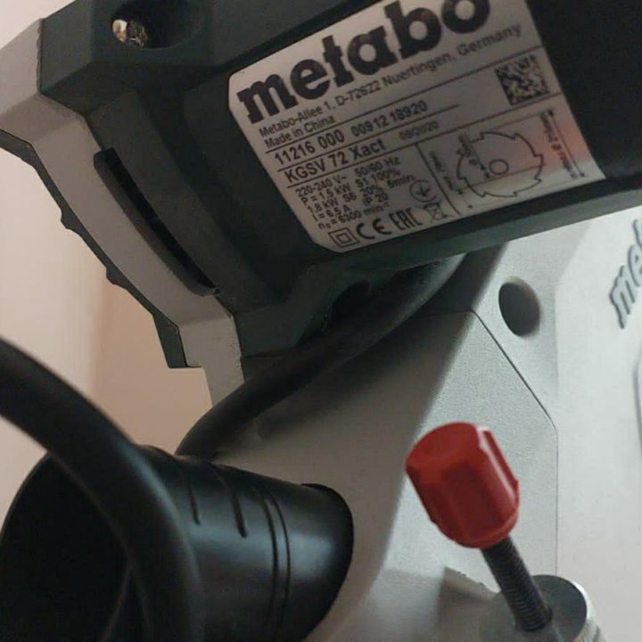 Торцовочная пила Metabo KGSV 72 Xact.