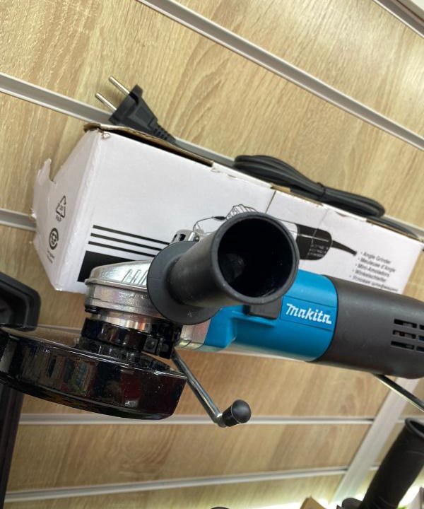 Болгарка Makita 9556BH