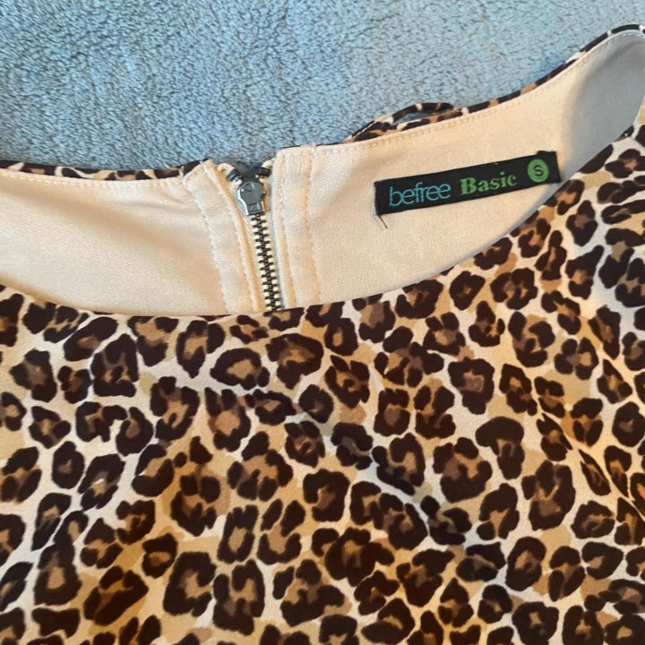 Женское платье