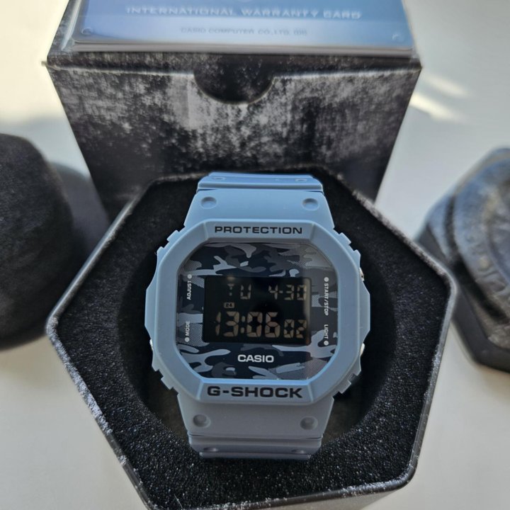 Casio G-Shock DW-5600CA-2DR