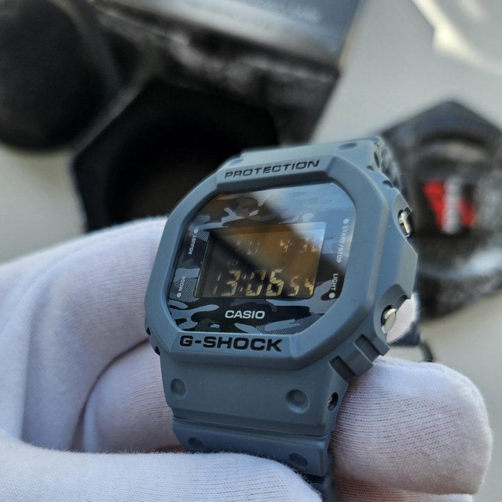 Casio G-Shock DW-5600CA-2DR