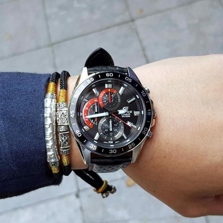 Наручные часы CASIO EFV-550L-1A