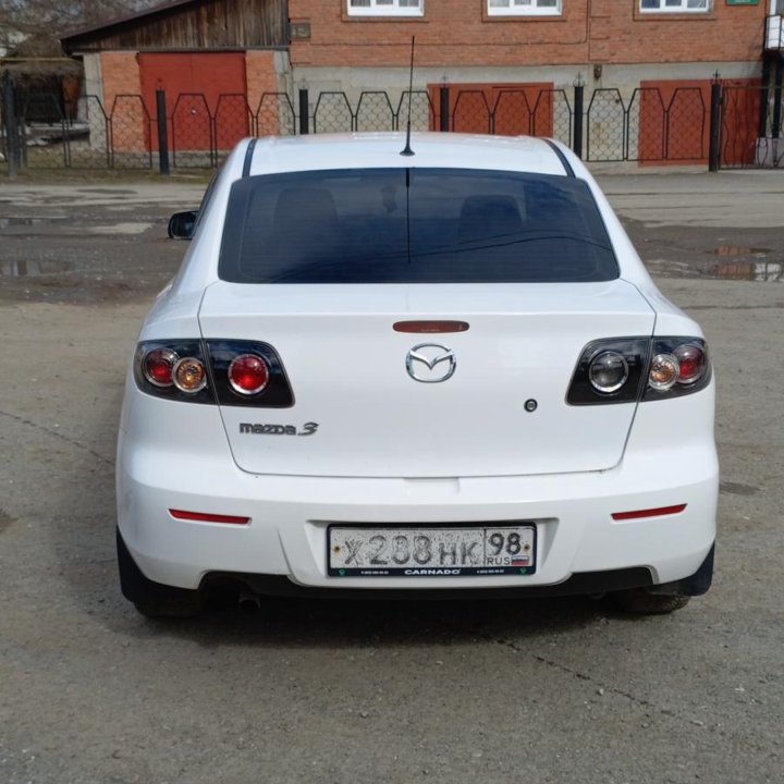 Mazda 3, 2009