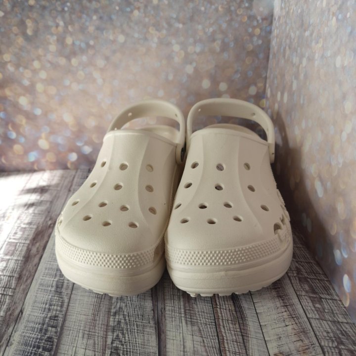 Crocs платформа артикул 208186 белые