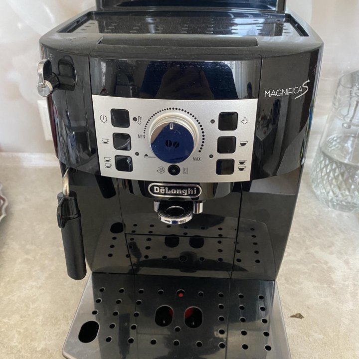 Кофемашина DeLonghi