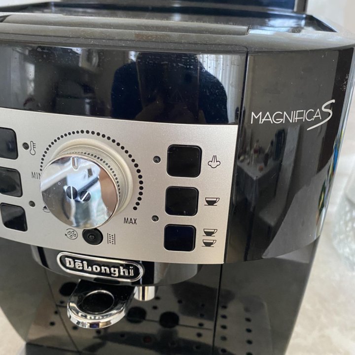 Кофемашина DeLonghi