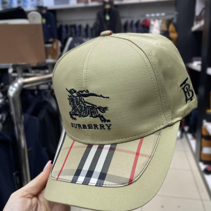 Бейсболки Burberry