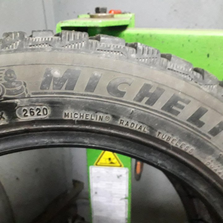 Одна шина Michelin 205 55 R16