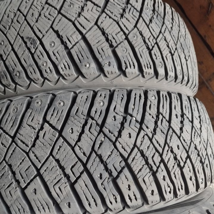 GoodYear (шипы) 195/65 R15