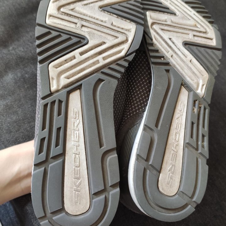 Кроссовки женские skechers 36,5 р-р