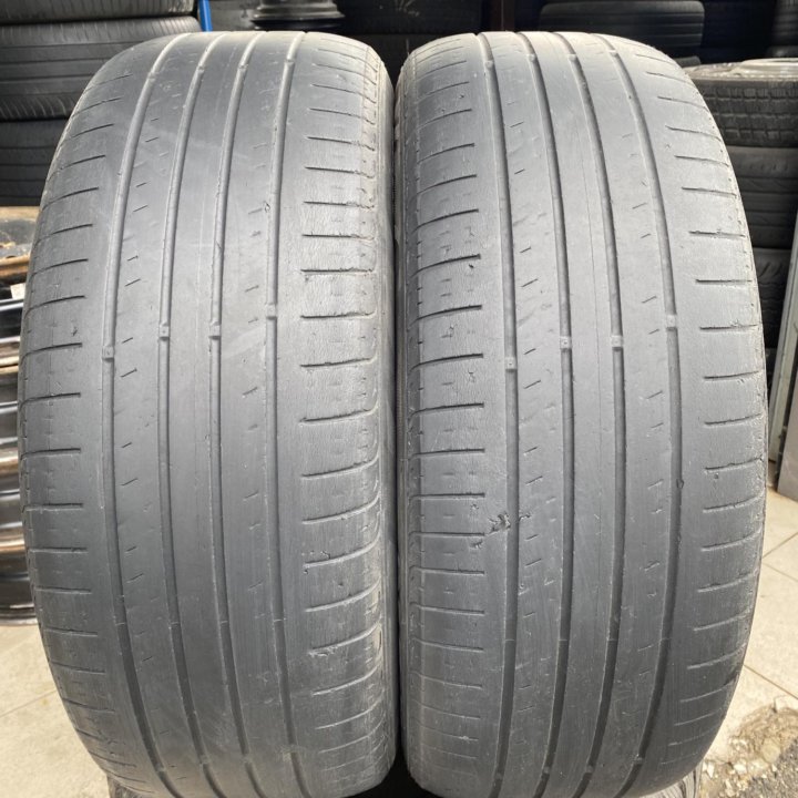 235/60 R18 Nexen NPriz RH7