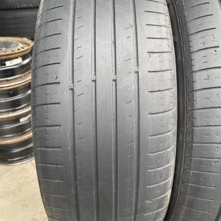 235/60 R18 Nexen NPriz RH7