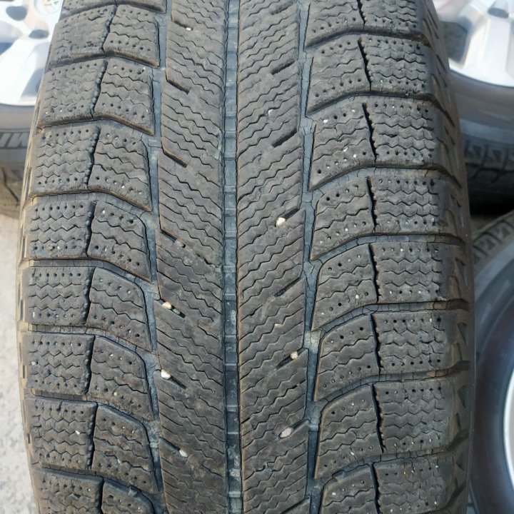 Зимние шины Michelin Latitude X-Ice Xi2 265/70 R17