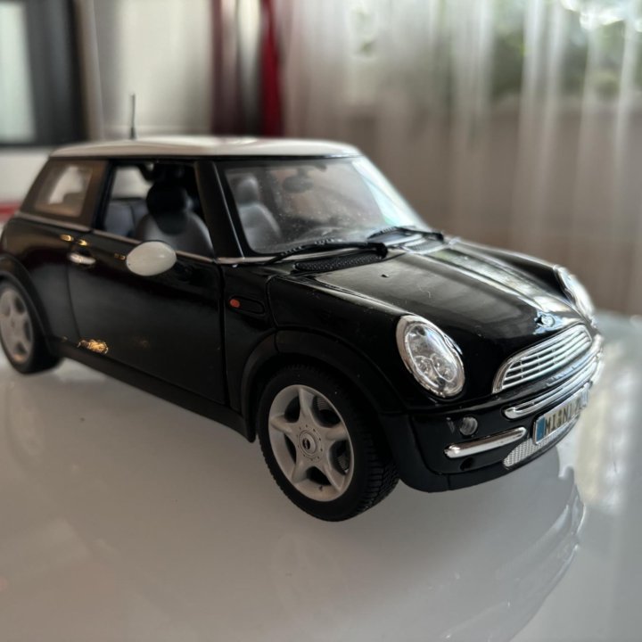 Модель mini Cooper, 1:18