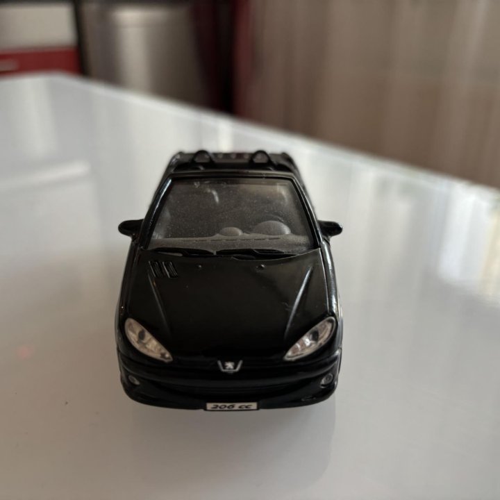 Модель Peugeot 206 cc, 1:43