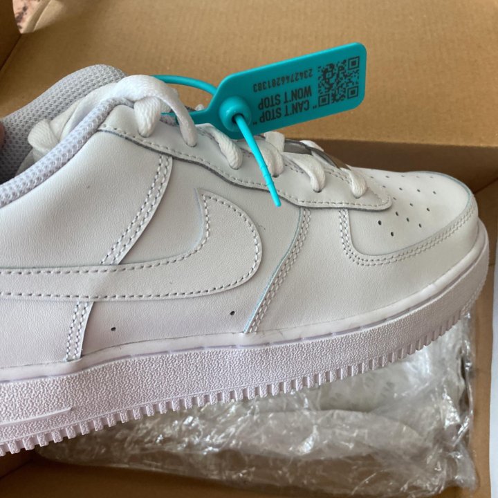 Nike Air Force 1 LOW LE