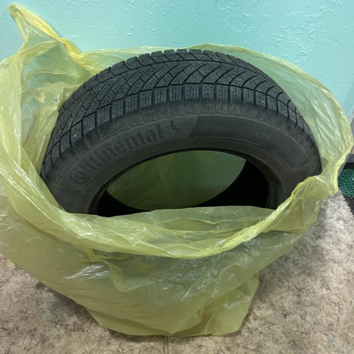 Зимняя резина Continental 225/65 R17