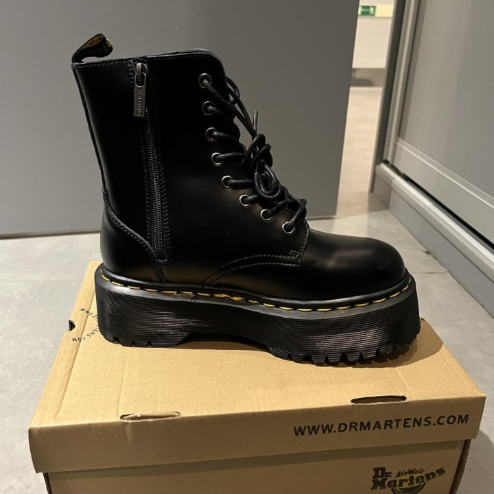 Ботинки Dr Martens демисезонные