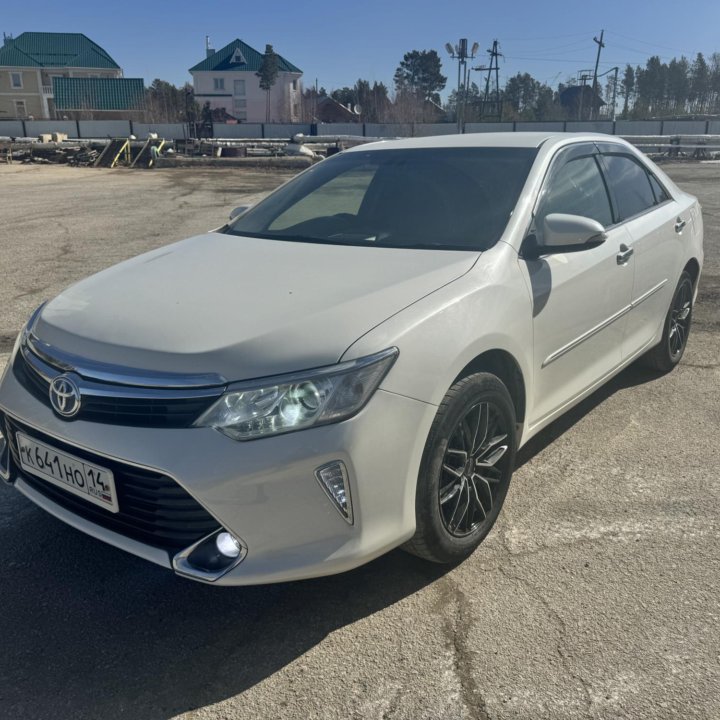 Toyota Camry, 2015