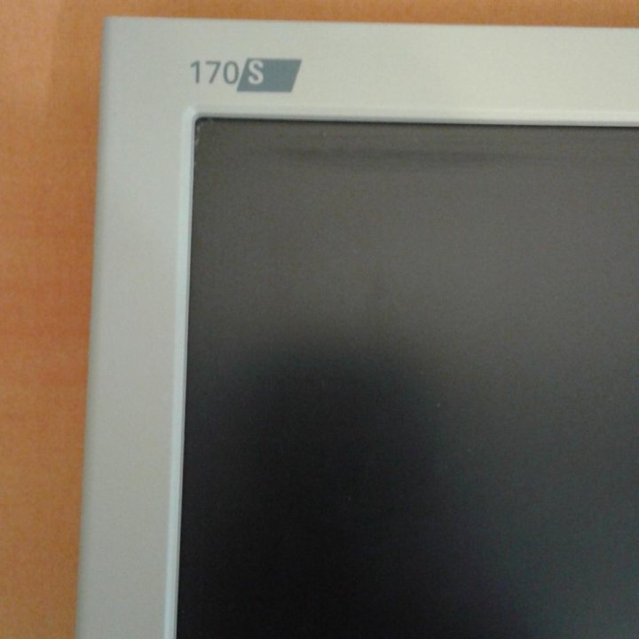 Монитор рабочий Philips 170S7F, 1280x1024, 76 Гц