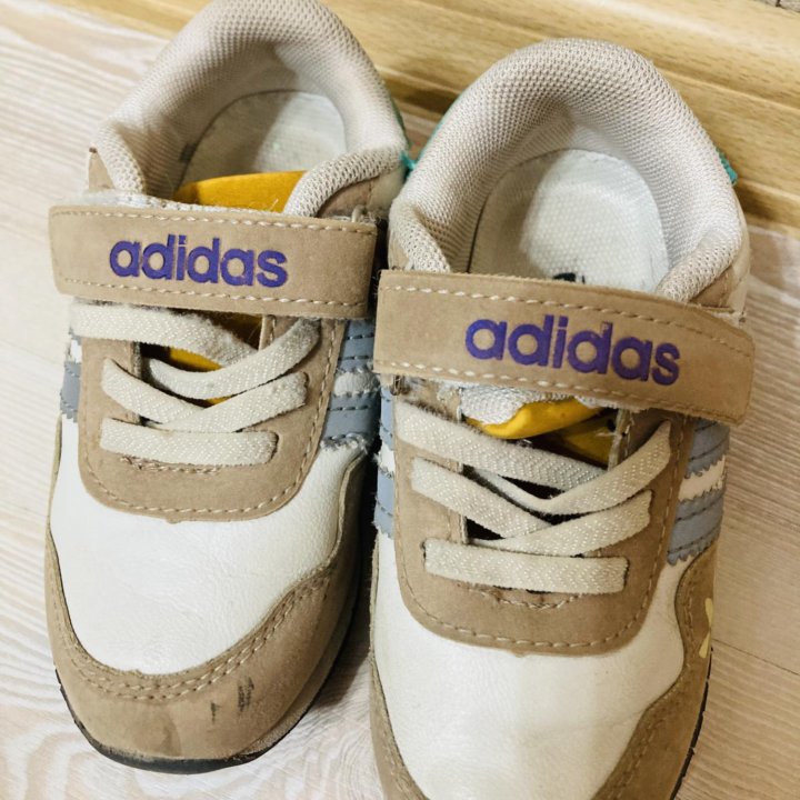 Кроссовки Adidas 25 размер