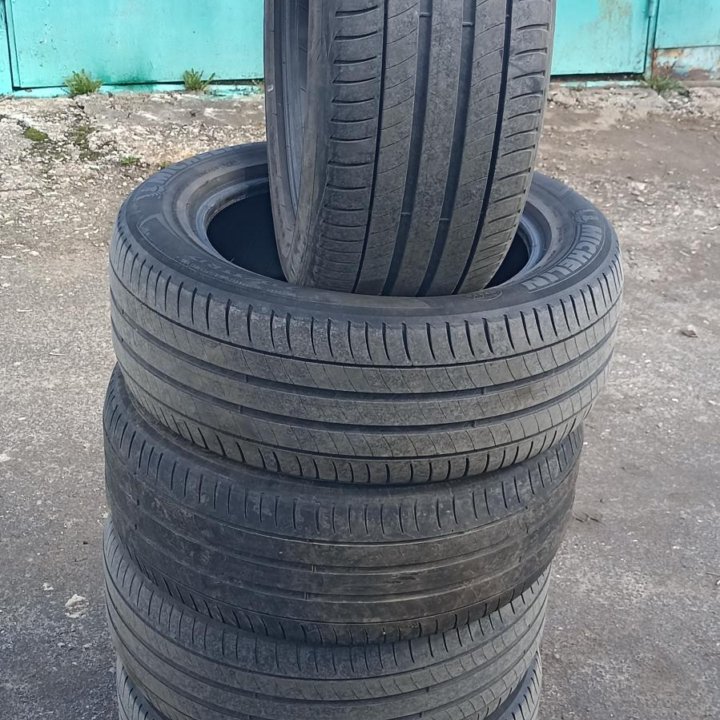 MICHELIN Primacy 3 235/55 R17