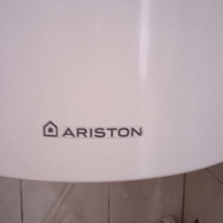 ARISTON водонагреватель