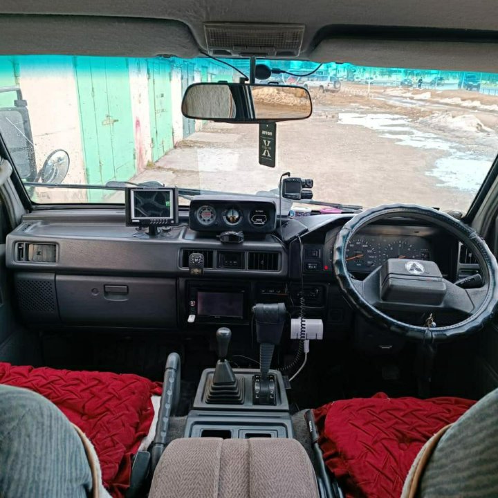 Mitsubishi Delica, 1996