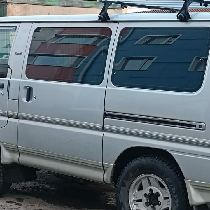 Mitsubishi Delica, 1996