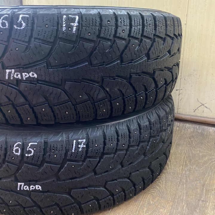 235/65/17 зима шипы Hankook