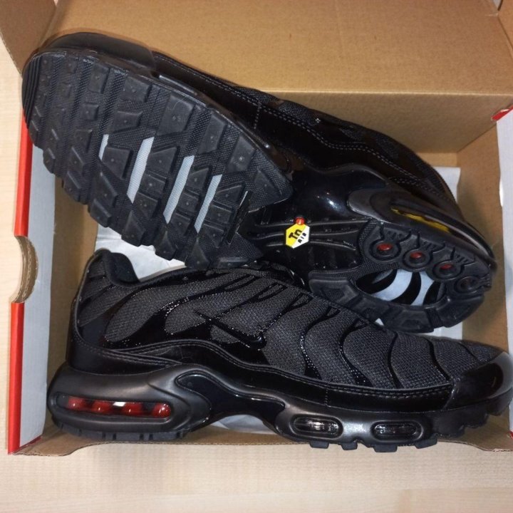 Кроссовки Nike Air Max Plus