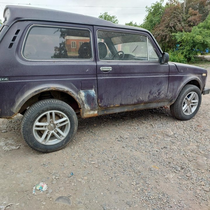 ВАЗ (Lada) Niva (4x4/Legend), 2000