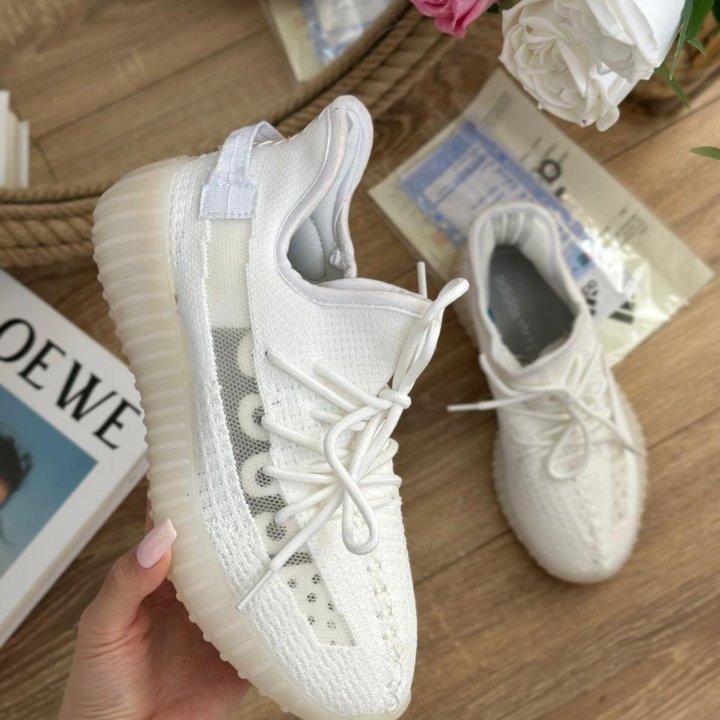 Кроссовки Adidas Yeezy Boost 350 V2