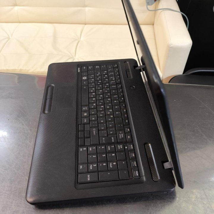 TOSHIBA 17.3”, Япония Большой ноутбук Intel B960 (