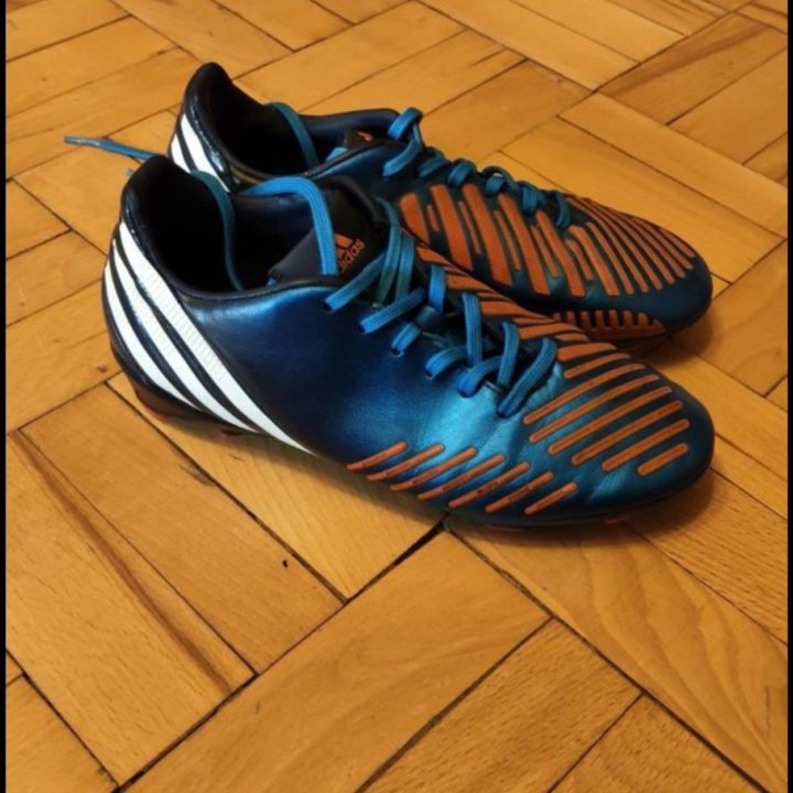 Бутсы Adidas Predator