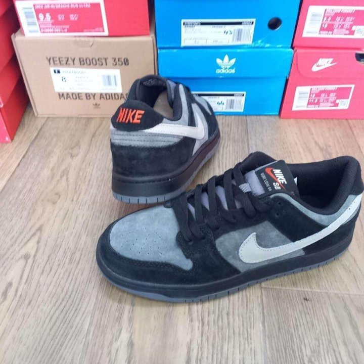 Кроссовки Nike SB Dunk