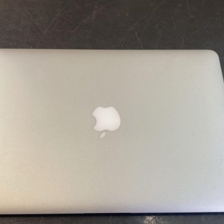 MacBook Air 13 2014. A1466 CORE I5 1400mhz /4gb/12