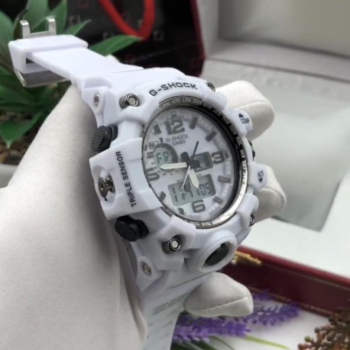 Casio G-Shock White Новые