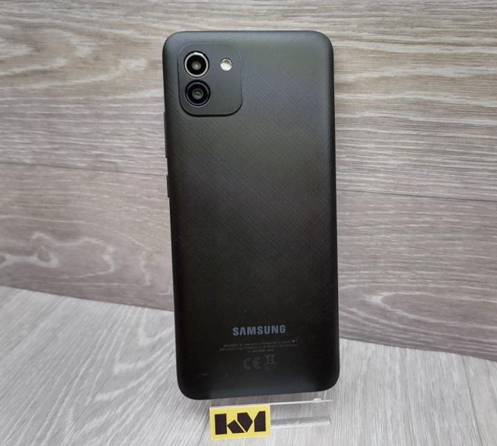 Смартфон Samsung Galaxy A03 3/32 ГБ, Dual nano SIM, черный