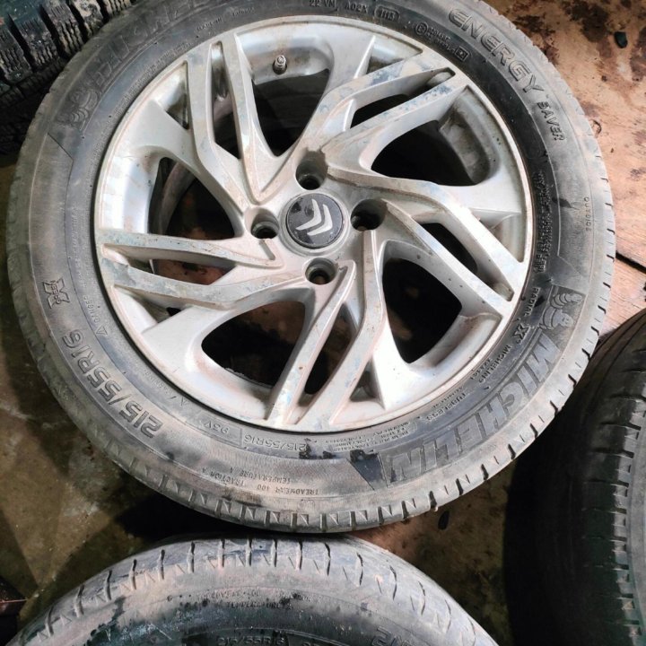 Комплект летних колеc 215/55 R16 Michelin