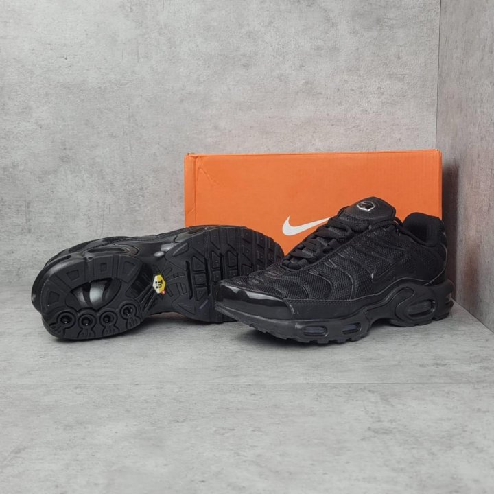 Мужские кроссовки Nike Air Max Plus TN