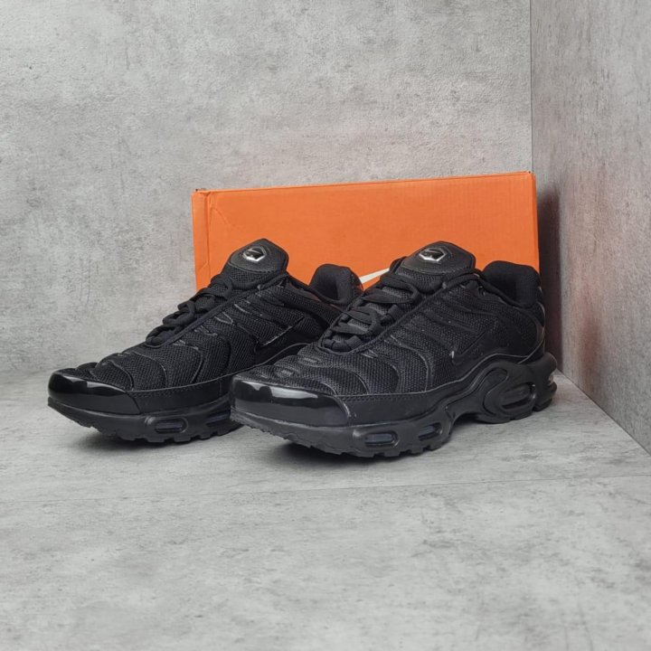 Мужские кроссовки Nike Air Max Plus TN