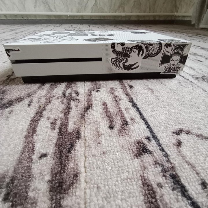 Xbox one s 356 гб