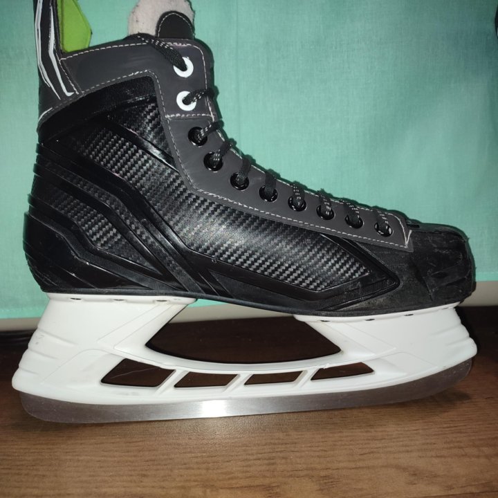 Коньки bauer Xls