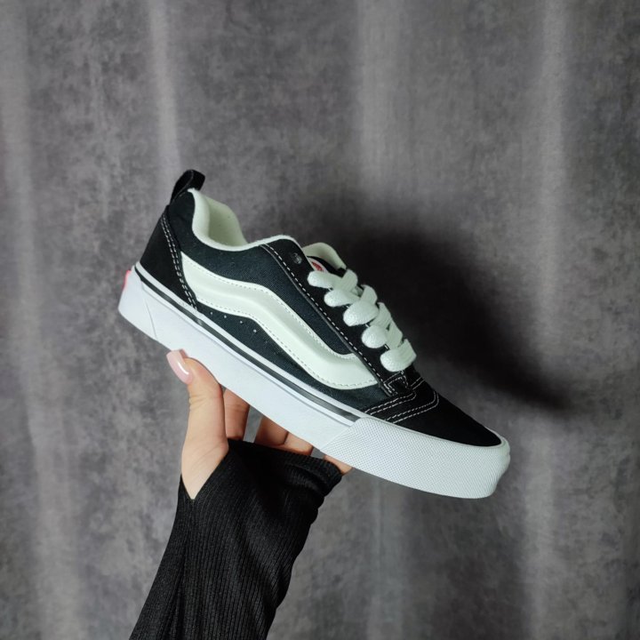 Кроссовки женские Vans Knu Skool