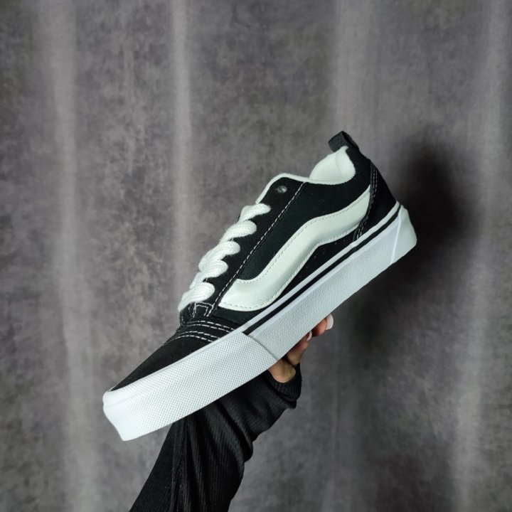 Кроссовки женские Vans Knu Skool