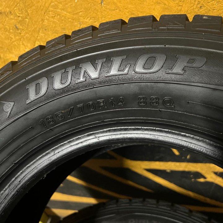 Зимние шины Dunlop Winter Maxx R14 Япония 1сезон