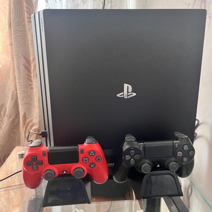 PlayStation 4 Pro+2 геймпада+подставка+игра