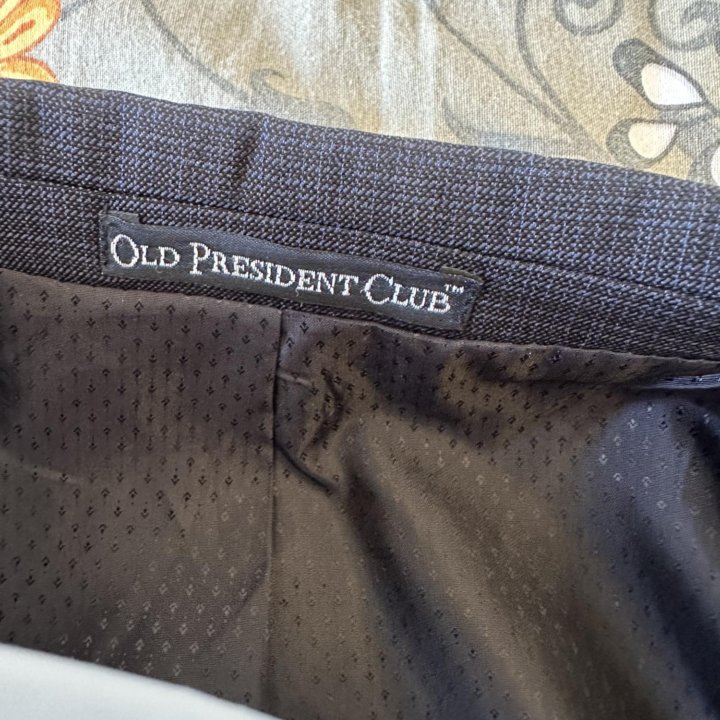 Костюм Old President Club